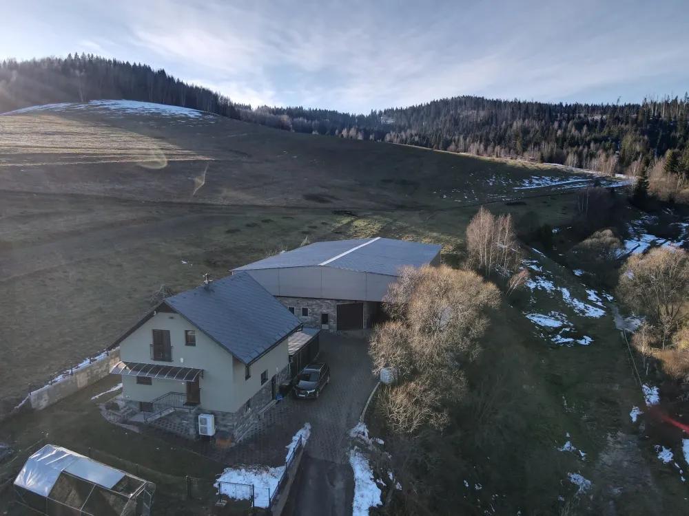 Garáž a dielňa Oravská Jasenica — fotka 3