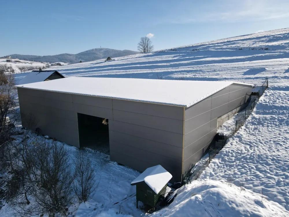 Garáž a dielňa Oravská Jasenica — fotka 6