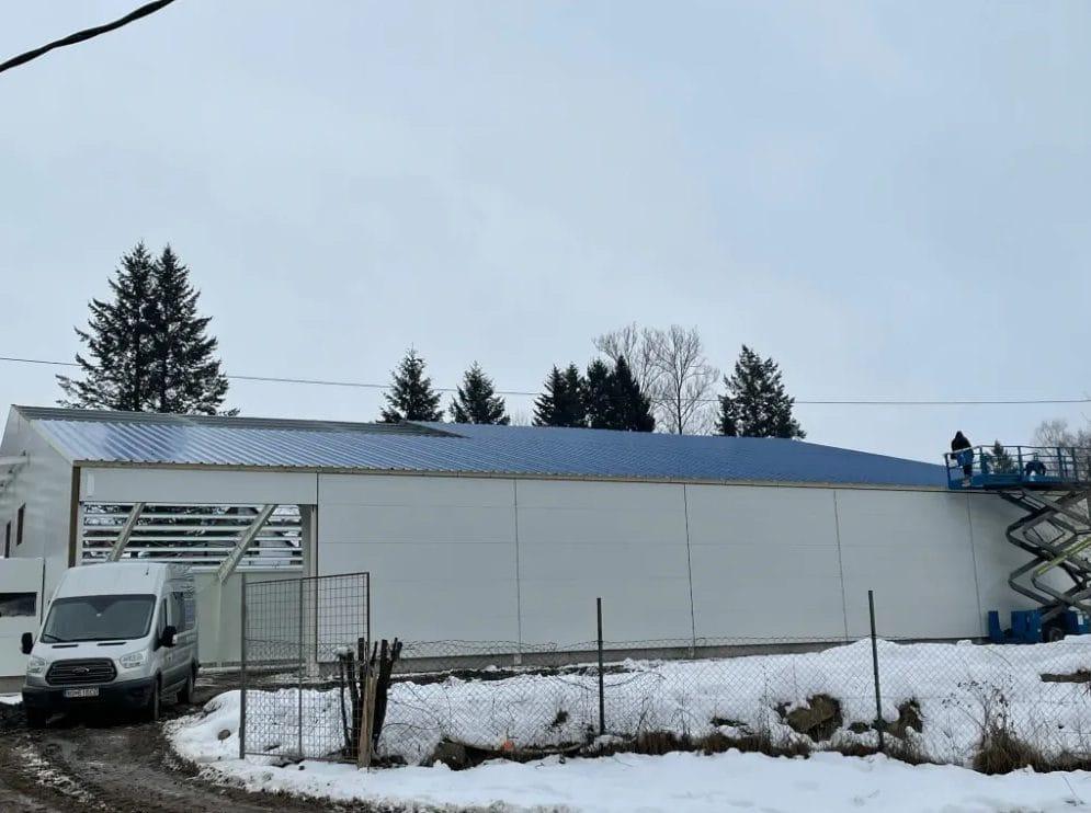 Tenisová hala · Tvrdošín — Opláštenie a strecha
